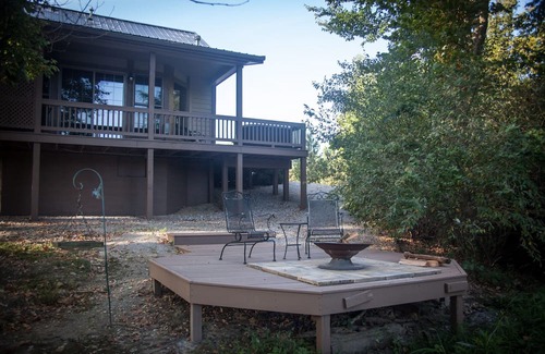 Carbondale Kabine | Hot Tub Cabin- In the Heart of Shawnee Wine Trail