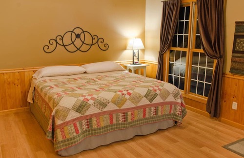 Carbondale Kabine | Hot Tub Cabin- In the Heart of Shawnee Wine Trail