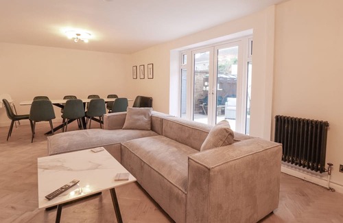 Wistow Haus | PINFOLD HOUSE, pet friendly, with a garden in Selby