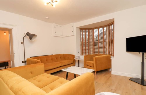 Wistow Haus | PINFOLD HOUSE, pet friendly, with a garden in Selby