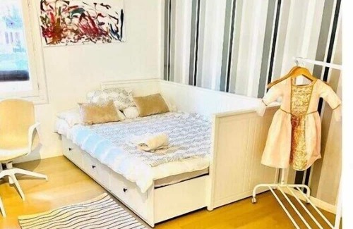 Roissy-en-France Haus | Private rooms in a Tiny Home