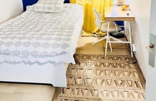 Roissy-en-France Haus | Private rooms in a Tiny Home