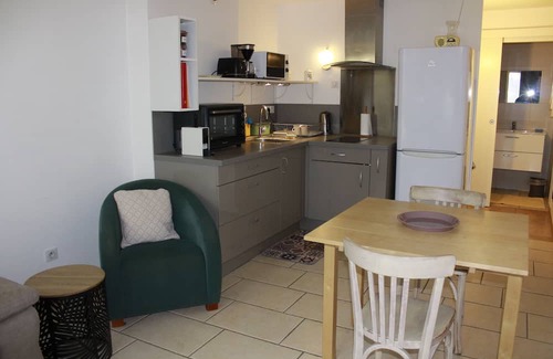 Valence Wohnung | Logement à la Campagne, à 10 mn de Valence. Animaux de Compagnie Acceptés!