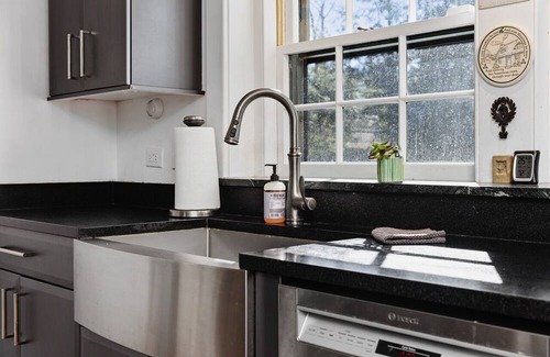 Lewis Mountain Haus | Welcome to your dream home in the heart of UVA, Charlottesville!
