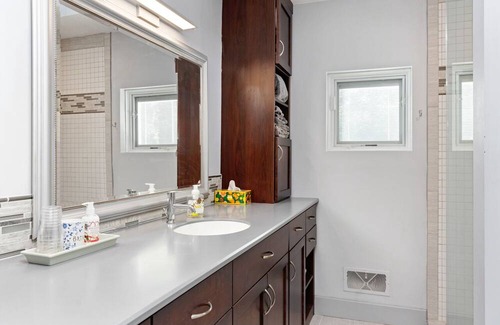 Lewis Mountain Haus | Welcome to your dream home in the heart of UVA, Charlottesville!