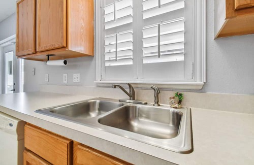 Boyette Haus | Heated pool huge 4 bedroom home welcomes your family and friends!