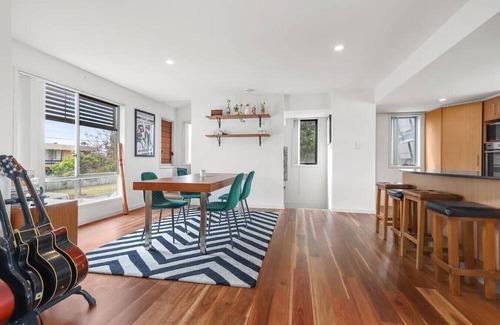 Tugun Haus | Relaxed Coastal Getaway
