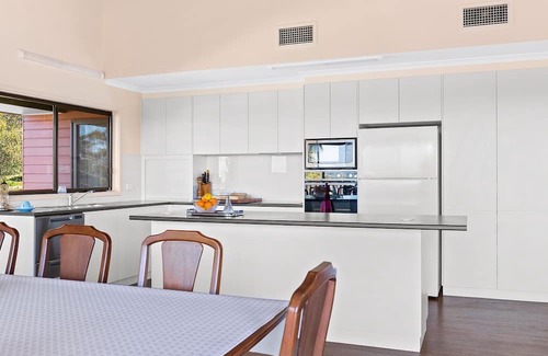 Surf Beach Haus | Coastal Escape At Surf Beach