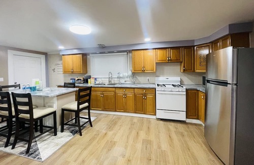 Buffalo Haus | Terrific 3-bedroom house with WiFi in Buffalo