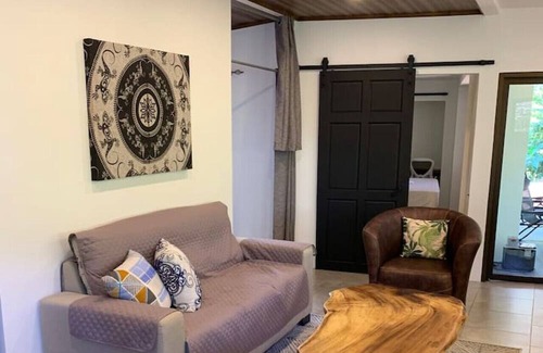 Uvita Kabine | Modern Jungle Cabana#9 - 4 Bedrooms with 2 King, 2 bunk beds and 2 bathrooms!