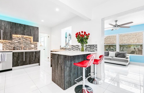 Lake Clarke Shores Villa | Villa d'Este Palm Beach