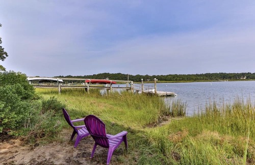 Summersea Haus | On the water with water view! Summersea on Ockway Bay at the end of a cul-de-sac