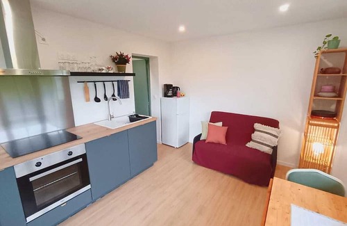 Lodeve Wohnung | Apartment With Garden And View