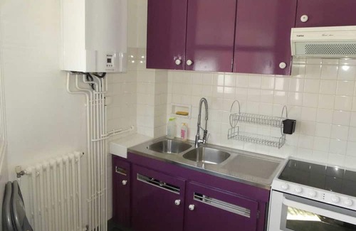 Bourges Wohnung | Homerez - Beautiful studio for 4 ppl. at Bourges