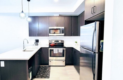 Ottawa Division Haus | New Build+PrimeTV+Movie+Games+Airport 10 mins