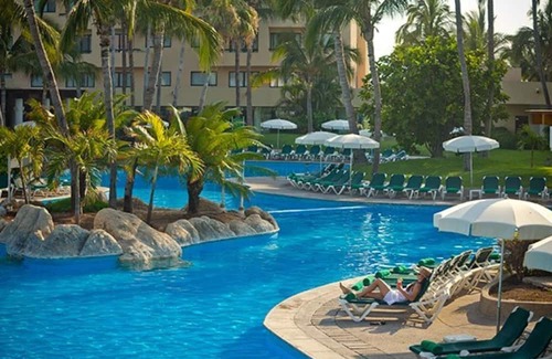 Costa Azul Resort | Spacious 1-Bedroom Suite With Kitchen and Balcony