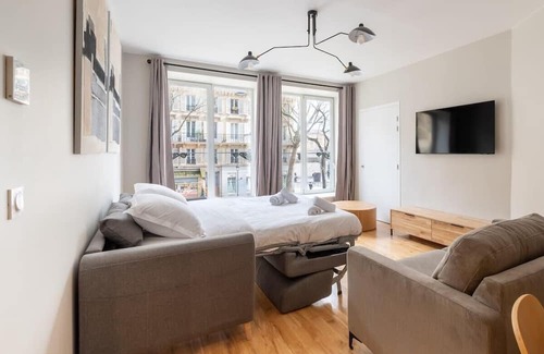 Saint-Vincent-de-Paul Wohnung | Beautiful & Modern 1BD Flat near Montmartre