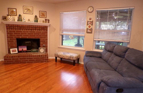 Wylie Haus | Beautiful 5 Bedroom / 3 Bathroom Home in a gorgeous resort type community