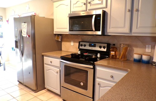 Wylie Haus | Beautiful 5 Bedroom / 3 Bathroom Home in a gorgeous resort type community