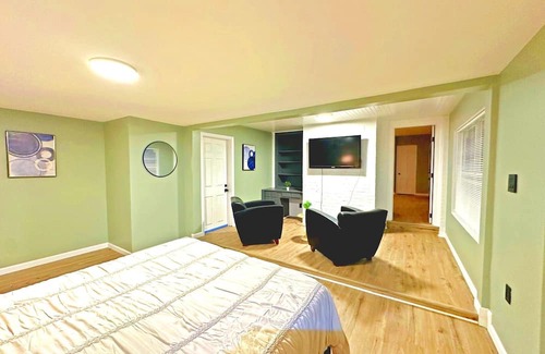 Fair Heights Haus | Cozy, Inviting Studio in Tulsa!