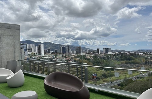 San Jose Wohnung | Cozy Apartment close to the nicest parts of San jose, 15 min to SJO airport