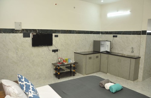 Thanjavur Haus | Roof-top stay in a new-built house in the centre of city.