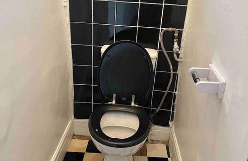 Lea Bridge Haus | Twin Tranquility- Room in Leyton