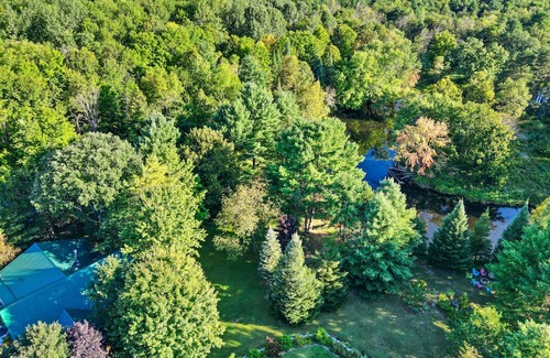 Actinolite Hütte | The Gordon's River Cabin-Custom Log Home The perfect family getaway!