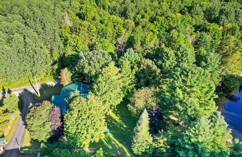 Actinolite Hütte | The Gordon's River Cabin-Custom Log Home The perfect family getaway!