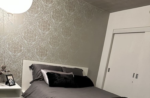 Chinatown Wohnung | Cozy Master Suite Room in Gastown Vancouver