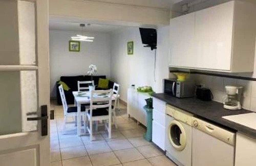La Courneuve Haus | Homerez - Nice house for 4 ppl. with garden and terrace at La Courneuve