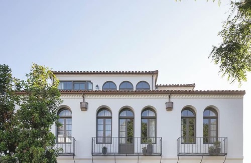 Lower State Haus | Penthouse with Lounge, Private Balcony, Fire Pits