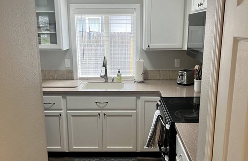 Southeast Boise Haus | Quiet and cozy SE BOI Home.Close to Hiking+River+Simplot sports complex+Micron.