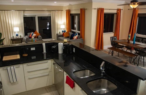 Bahamia West Eigentumswohnung | Canal Front Comfort - Dock Slip Available