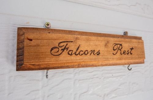 Highworth Haus | Falcons Rest
