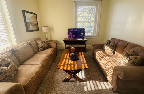 Clemmons Wohnung | Take it easy at this unique and tranquil getaway