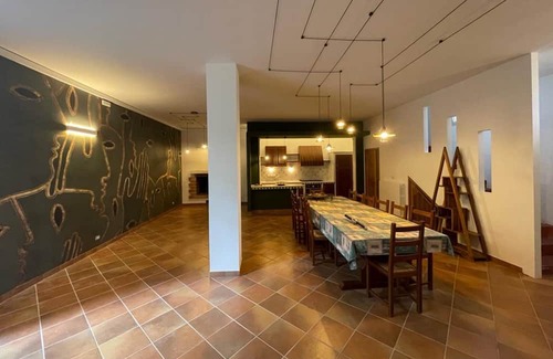 Corigliano D'Otranto Haus | Holiday Home 'Casita Flor' with Shared Pool, Wi-Fi and Air Conditioning