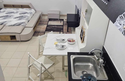 Marilao Eigentumswohnung | 5 minutes to SM Marilao! Family-size condo with Smart Tv for Netflix.