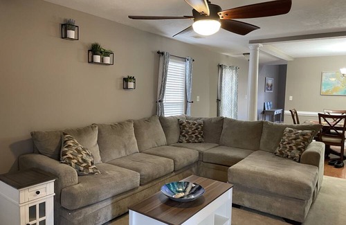 Evans Haus | Summerton home.