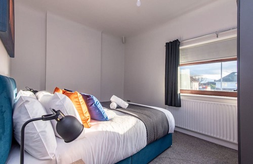 Billingham Haus | Contractor-Friendly 3 Bed Home in Billingham