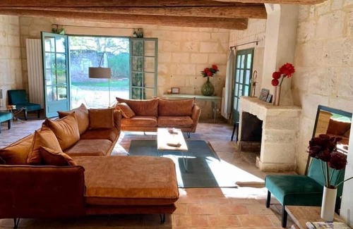 Redessan Haus | Le Mas des Oliviers, large Provençal Mas