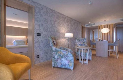 Przno Wohnung | Superb 1BR Suite Near to the Sea