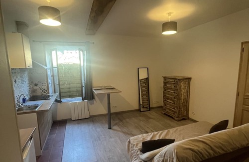 Beauvilliers Wohnung | Studio Indépendant au Calme à la Campagne Avec nos 4 Ânes sur le Pâturage