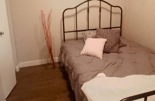 Fort Gary Eigentumswohnung | 2 bedroom 1.5 bath with huge patio + free parking