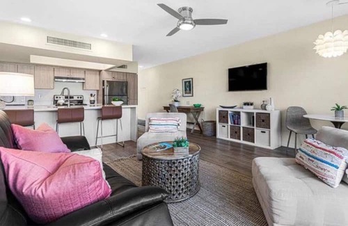 Deepwell Estates Eigentumswohnung | SmokeTree racket club condo in the heart of Palm Springs