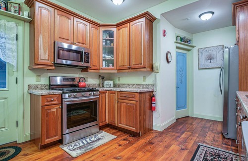 Middletown Haus | Middletown Getaway w/ Fire Pit & Multi-Level Deck!