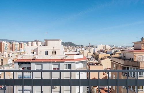 Gamarra Wohnung | Live Like a Local: Your Comfortable Retreat at Pasaje Igueldo, Málaga!