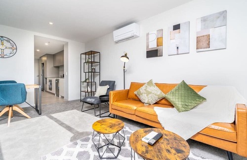 Greenway Wohnung | Tugg5 · Black Diamond Apt in Greenway!