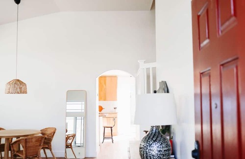 Rohnert Park Haus | M Section House