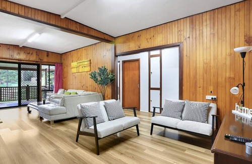 Londonderry Sonstige | Farm stay for14 people with Swimming pool, Sauna, pool table.